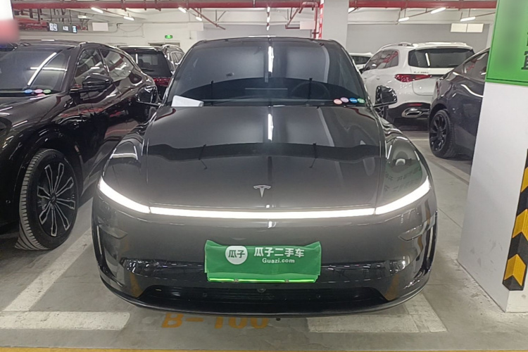 Tesla Model Y 2026 #3 Tesla Model Y 2026 car image #3