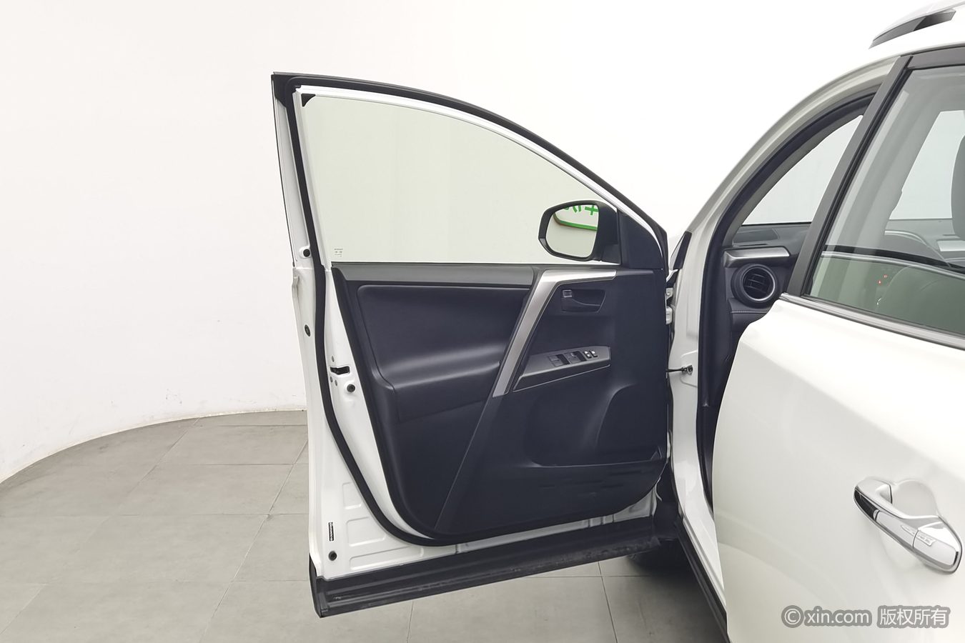 Toyota RAV4 2018 #8 Toyota RAV4 2018 car image #8