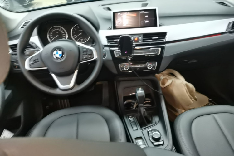 BMW X1 2017 #10 BMW X1 2017 car image #10