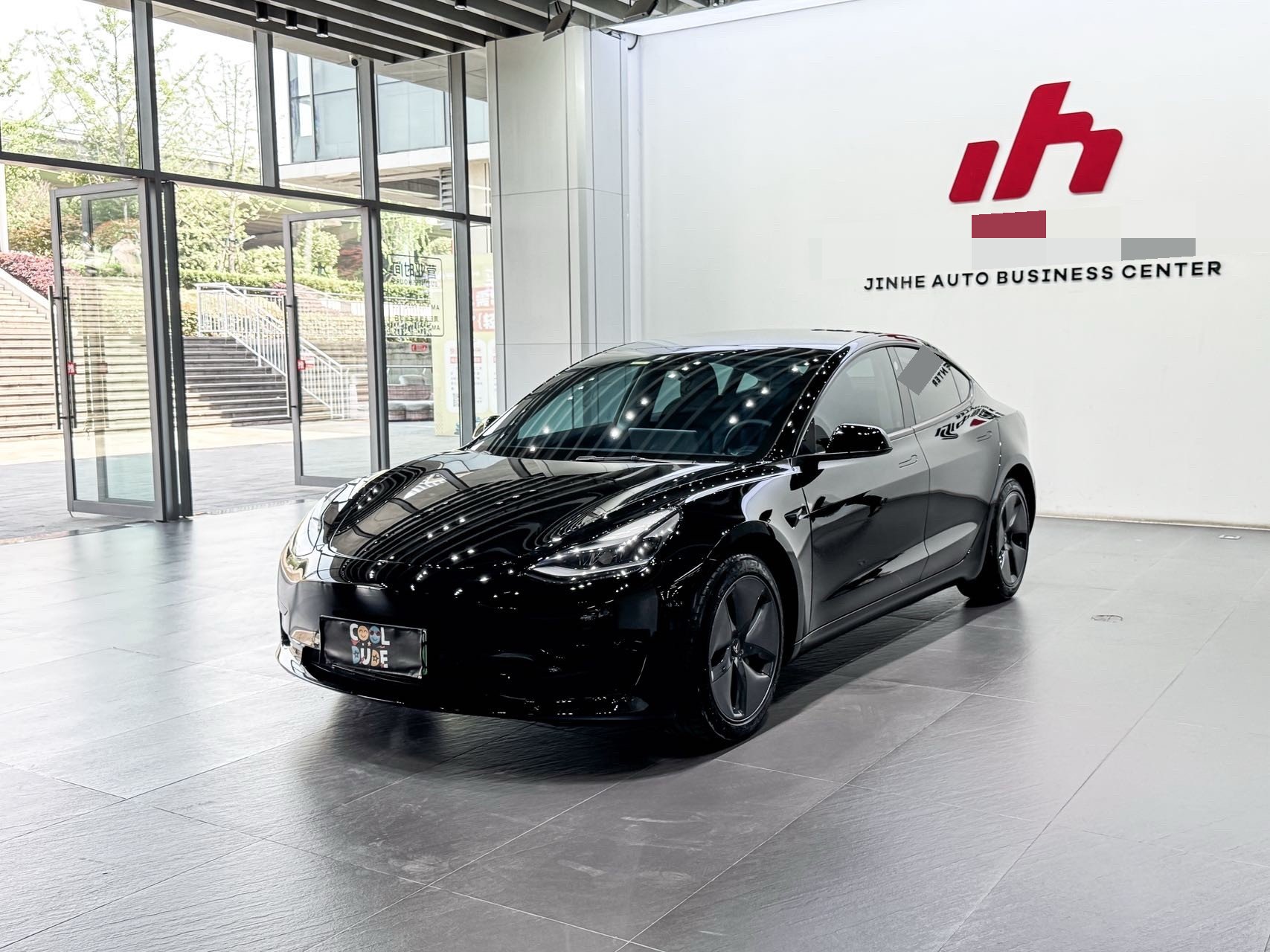 Tesla Model 3 2023 car image 