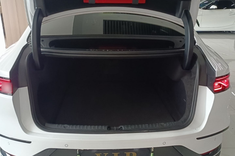 BYD Han 2023 #19 BYD Han 2023 car image #19