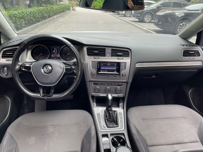 Volkswagen Golf 2016 car image #8