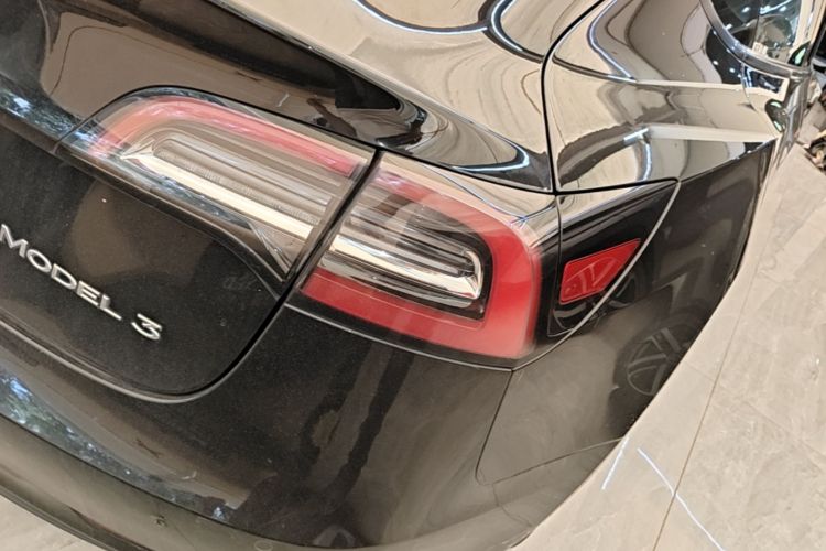 Tesla Model 3 2021 car image #8