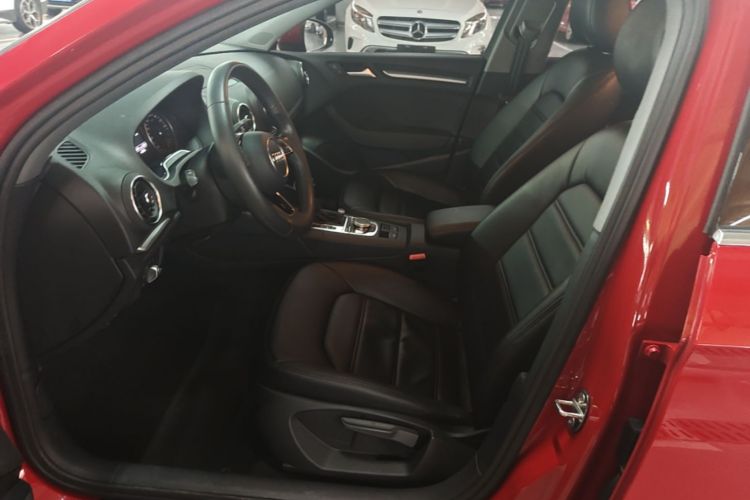 Audi A3 2018 car image #15