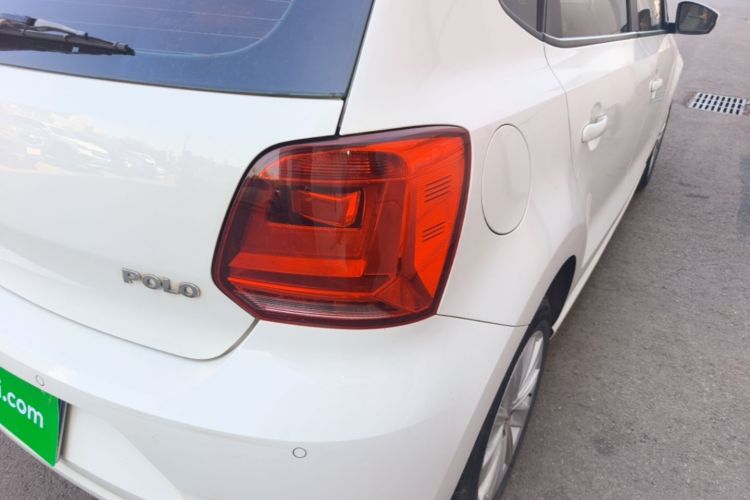 Volkswagen Polo 2015 image de voiture #8