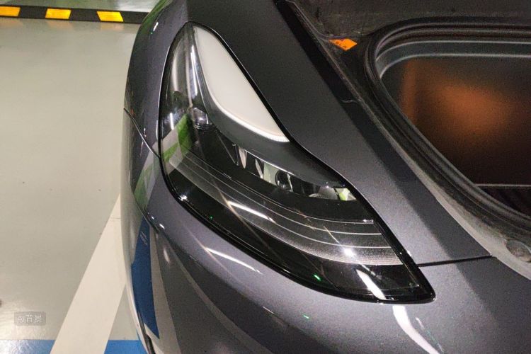 Tesla Model Y 2022 car image #8