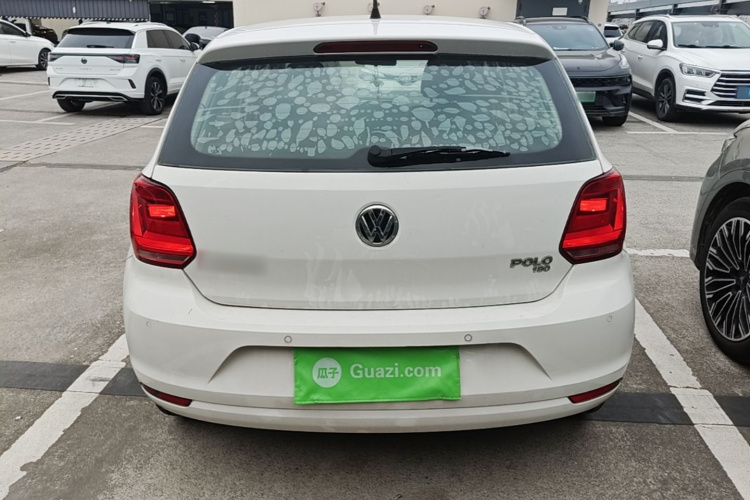 Volkswagen Polo 2015 #6 Volkswagen Polo 2015 car image #6