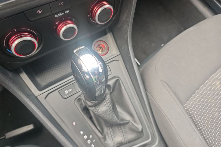 Volkswagen Lavida 2018 #14 Volkswagen Lavida 2018 car image #14