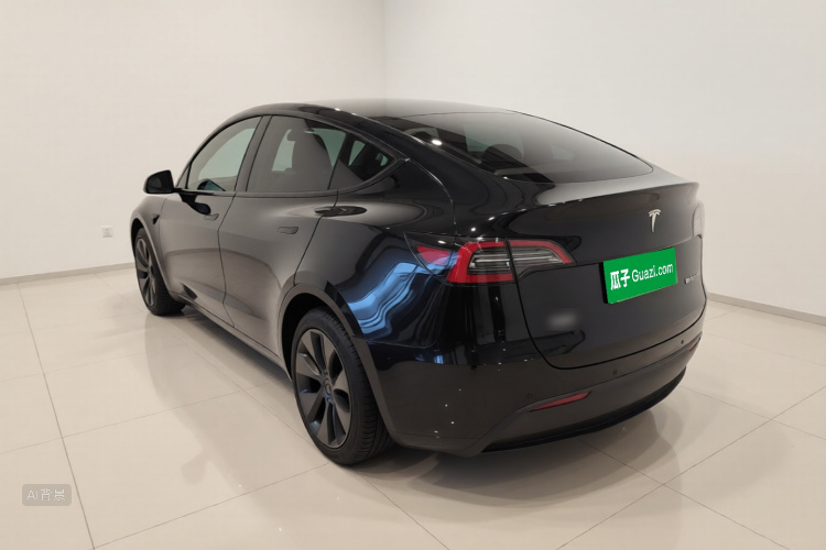 Tesla Model Y 2024 #5 Tesla Model Y 2024 car image #5