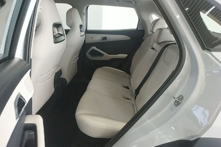 BYD YuanUP 2024 #17 BYD YuanUP 2024 car image #17