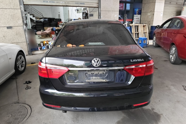 Volkswagen Lavida 2017 car image #6