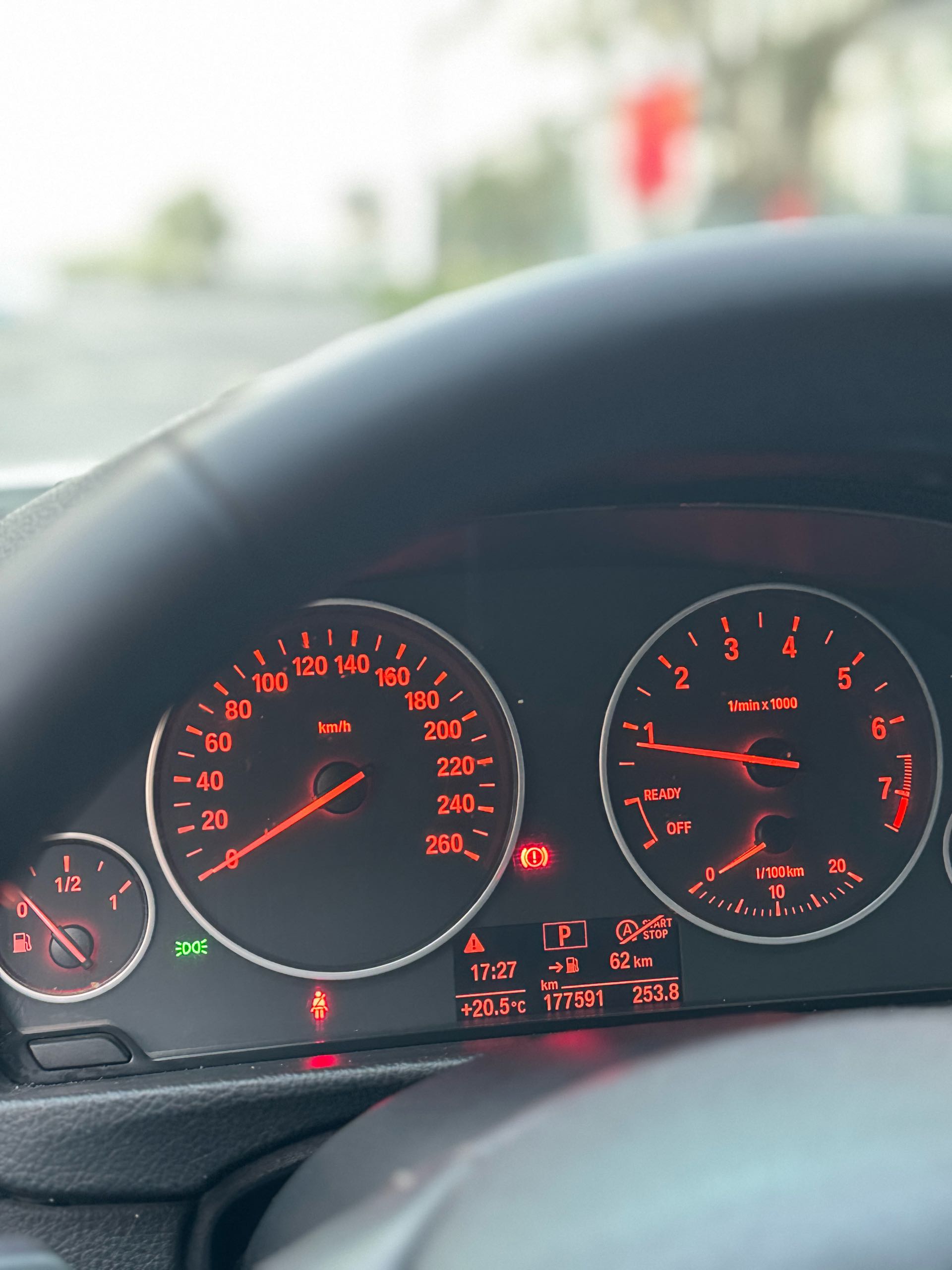 BMW 3 Series 2016 صورة سيارة #8