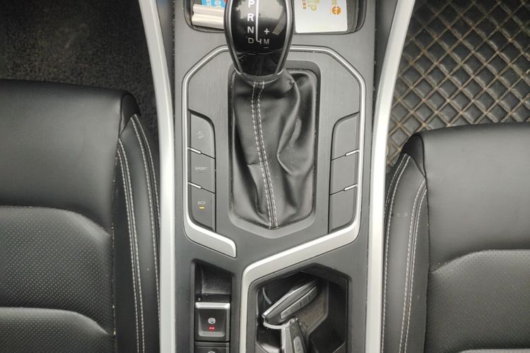 GEELY Vision X6 2021 #14 GEELY Vision X6 2021 car image #14