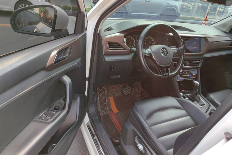 Volkswagen Tharu 2020 #16 Volkswagen Tharu 2020 изображение автомобиля #16