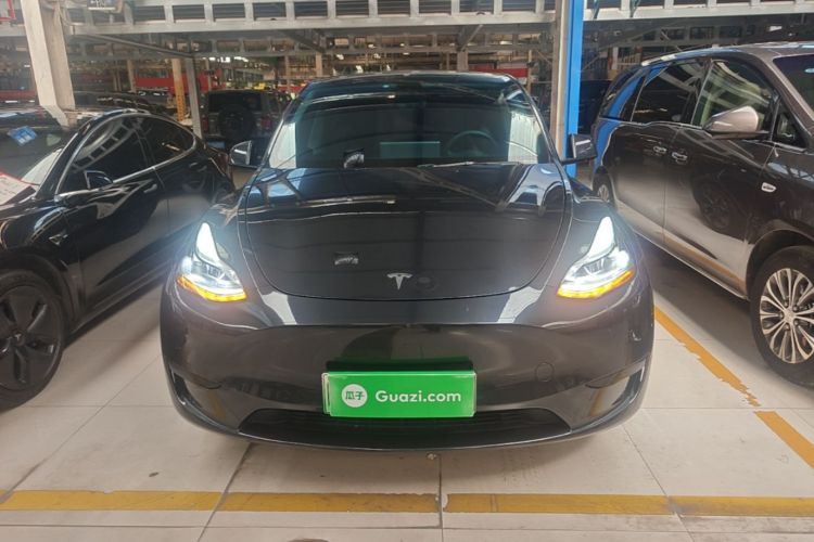 Tesla Model Y 2024 #3 Tesla Model Y 2024 car image #3