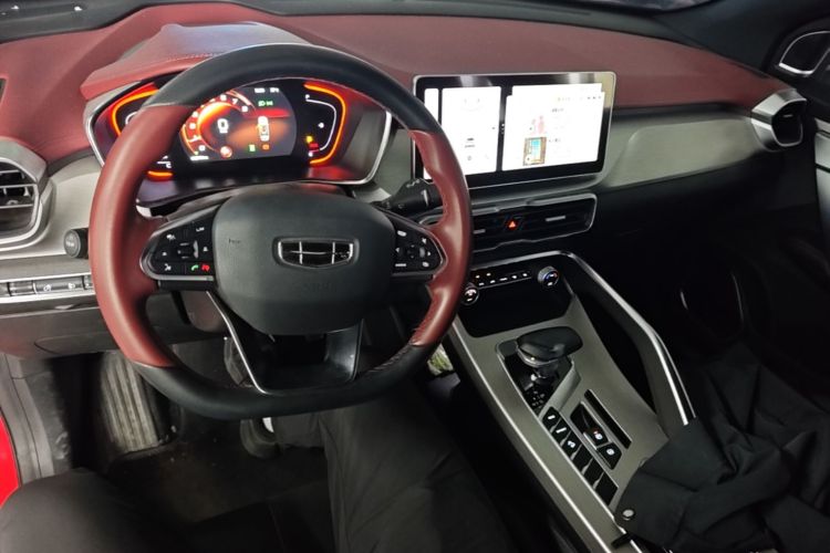 GEELY Coolray 2022 immagine di auto #10