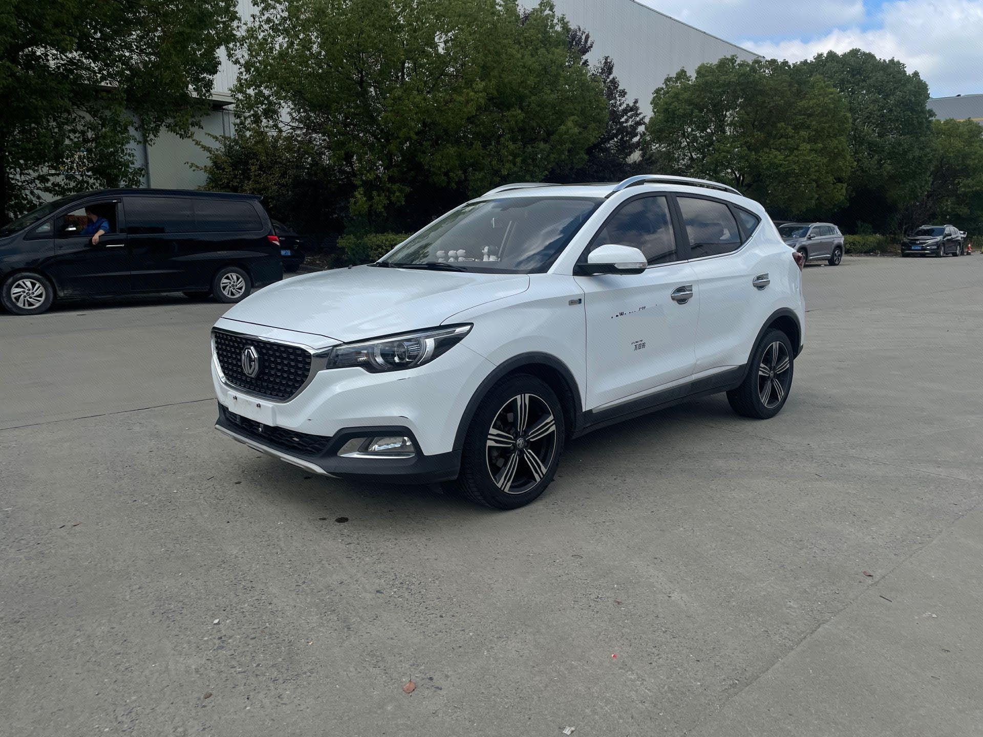 MG ZS 2018 car image 
