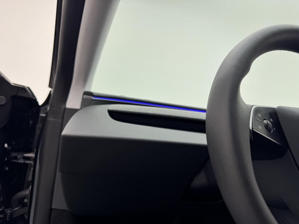 Tesla Model 3 2025 #18 Tesla Model 3 2025 car image #18