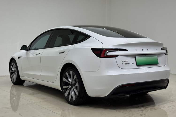 Tesla Model 3 2024 #4 Tesla Model 3 2024 car image #4