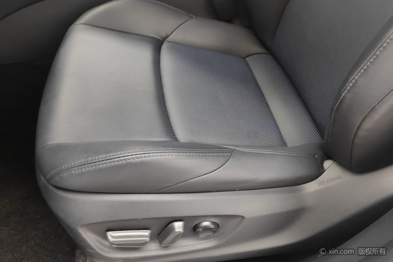 Toyota Izoa 2024 car image #21
