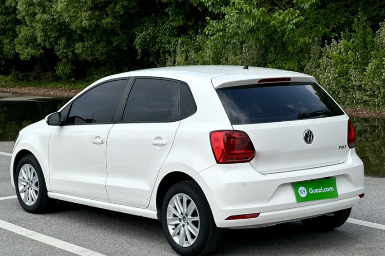 Volkswagen Polo 2015 #4 Volkswagen Polo 2015 car image #4