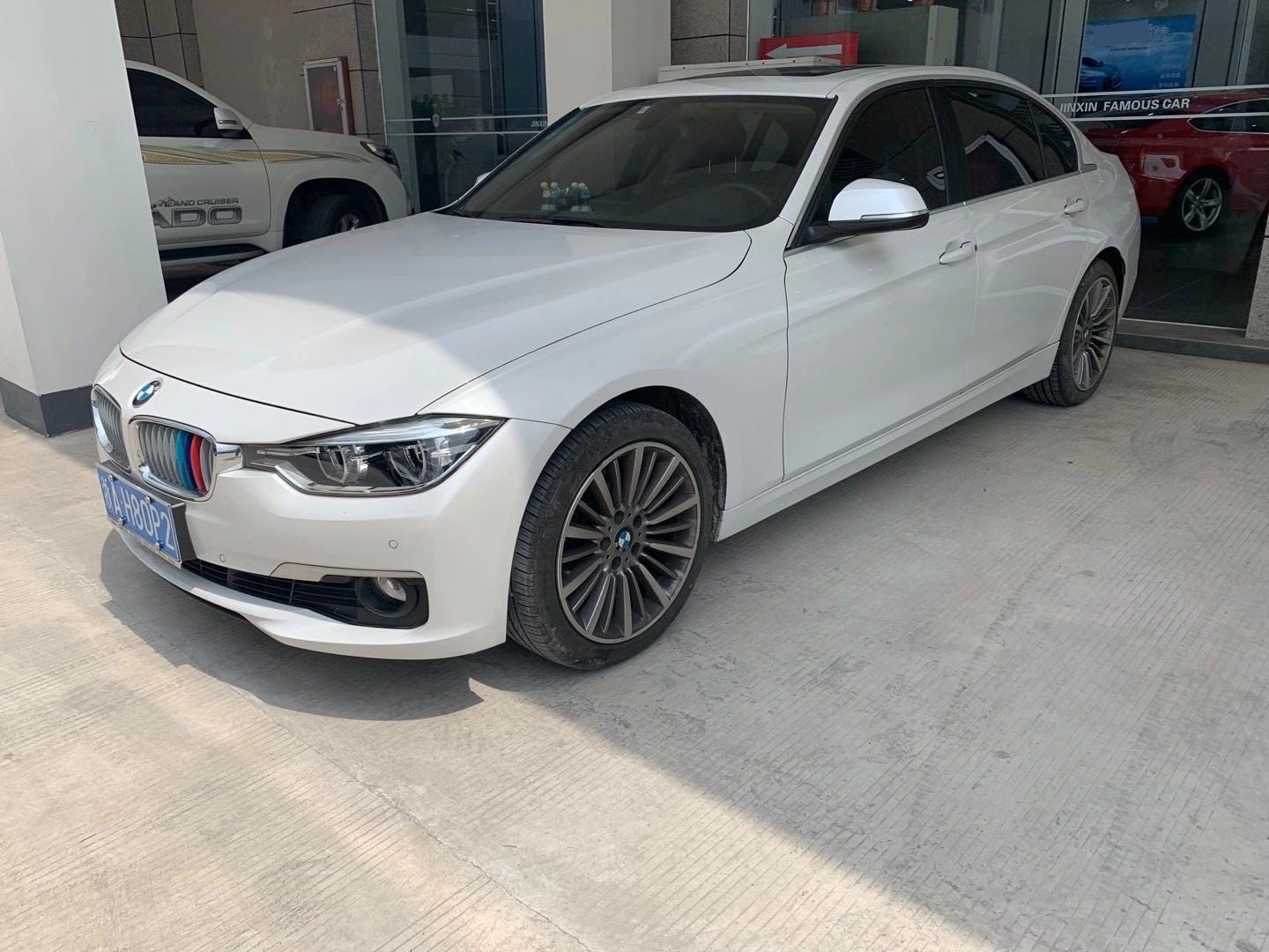 BMW 3 Series 2019 BMW 3 Series 2019 car image