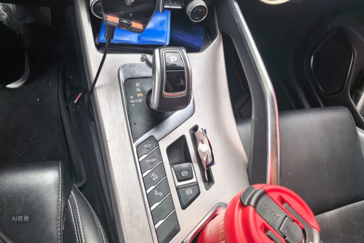 GEELY Coolray 2020 #16 GEELY Coolray 2020 صورة سيارة #16