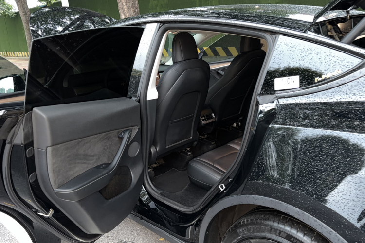 Tesla Model Y 2021 #28 Tesla Model Y 2021 immagine di auto #28