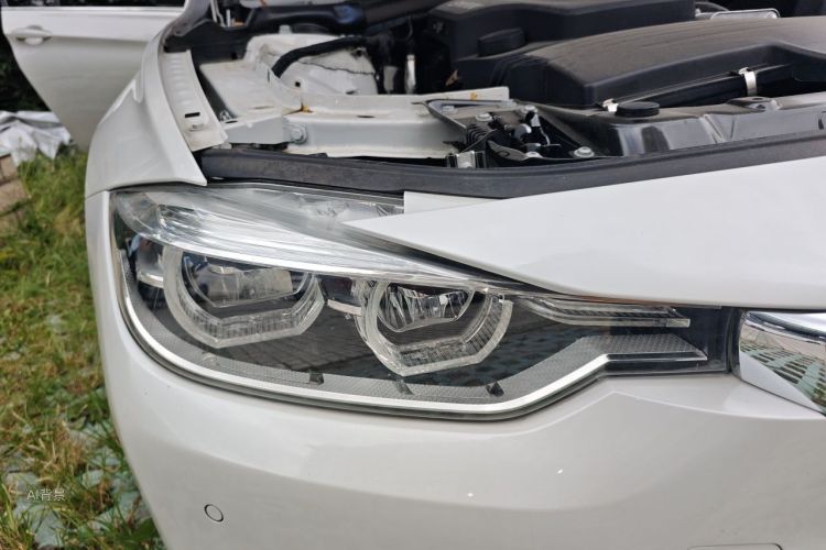 BMW 3 Series 2016 #8 BMW 3 Series 2016 car image #8