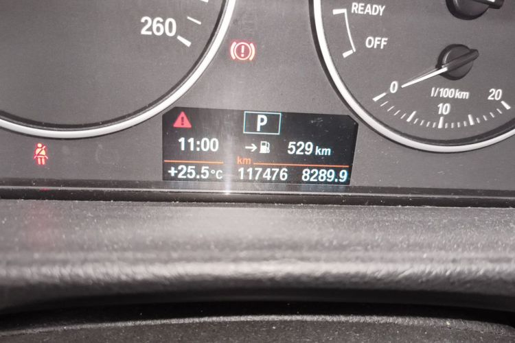 BMW 3 Series 2017 car image #8