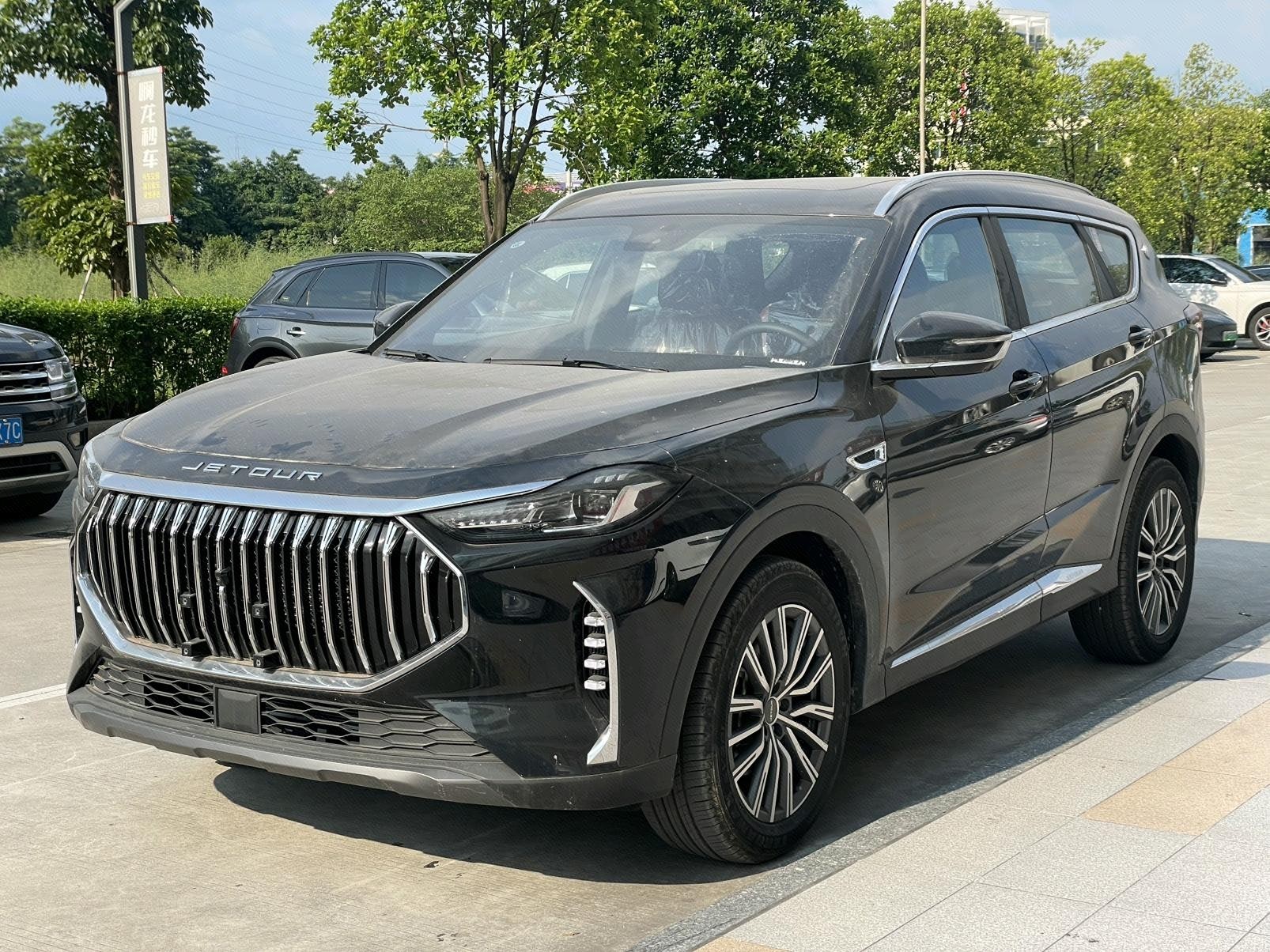 Jetour X70 PLUS 2026 car image 