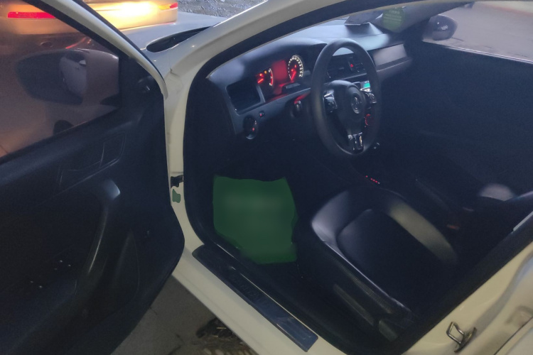 Volkswagen Santana 2016 صورة سيارة #16