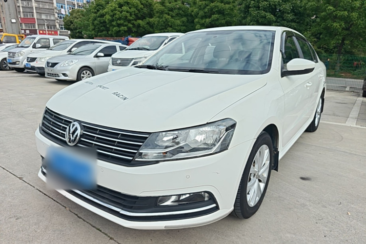 Volkswagen Lavida 2017 car image #2