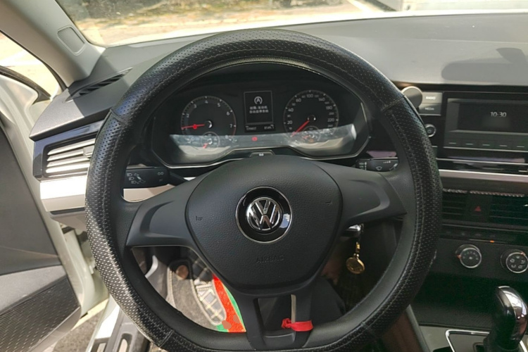 Volkswagen Bora 2020 car image #11