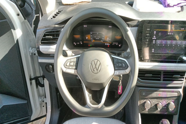 Volkswagen Tharu 2025 #16 Volkswagen Tharu 2025 car image #16