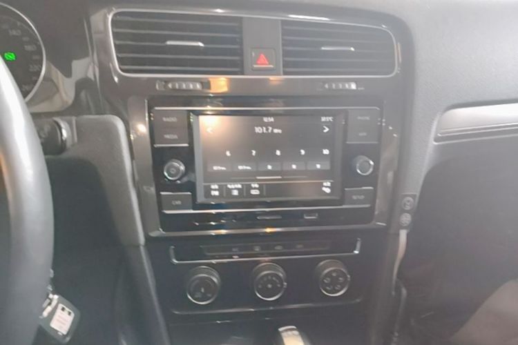 Volkswagen Golf 2018 #13 Volkswagen Golf 2018 car image #13