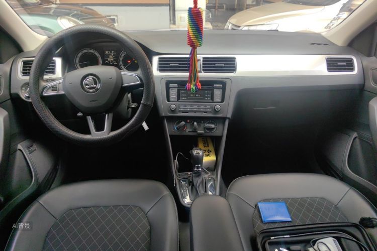 Skoda Rapid 2019 #11 Skoda Rapid 2019 car image #11