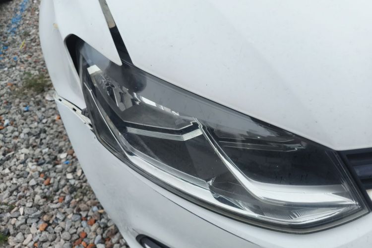 Volkswagen Polo 2016 car image #8