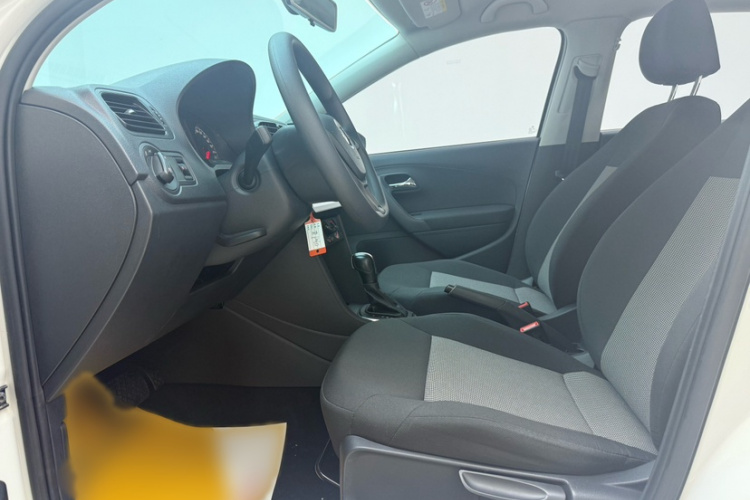 Volkswagen Polo 2017 #18 Volkswagen Polo 2017 car image #18