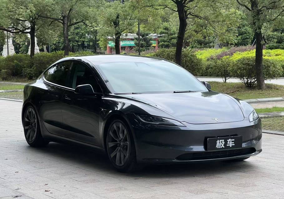 Tesla Model 3 2025 #3 Tesla Model 3 2025 car image #3