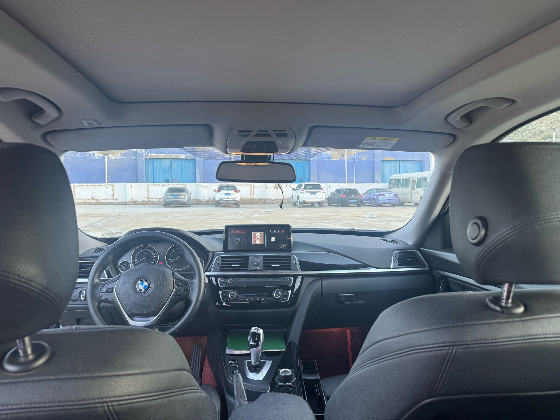 BMW 3 Series GT 2018 صورة سيارة #3