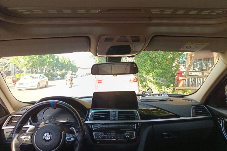 BMW 3 Series 2019 #20 BMW 3 Series 2019 car image #20