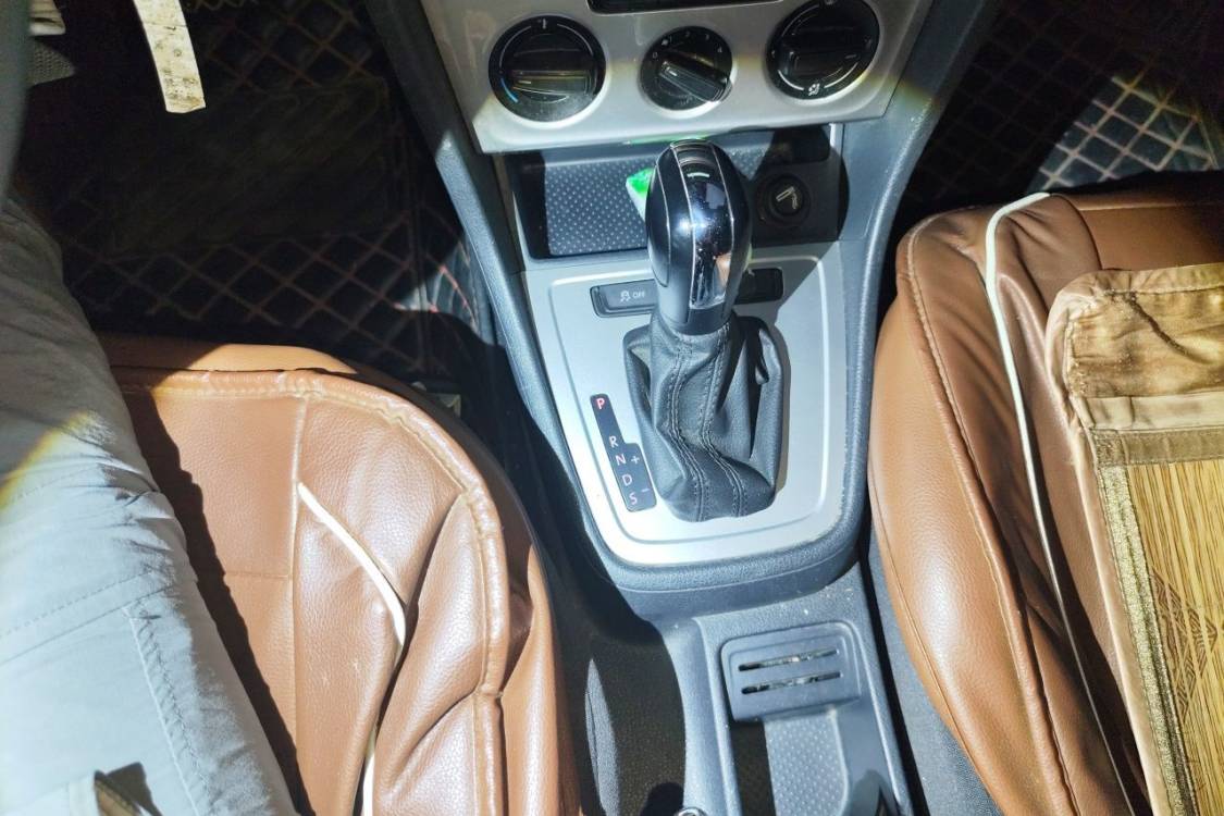 Volkswagen Lavida 2016 car image #29