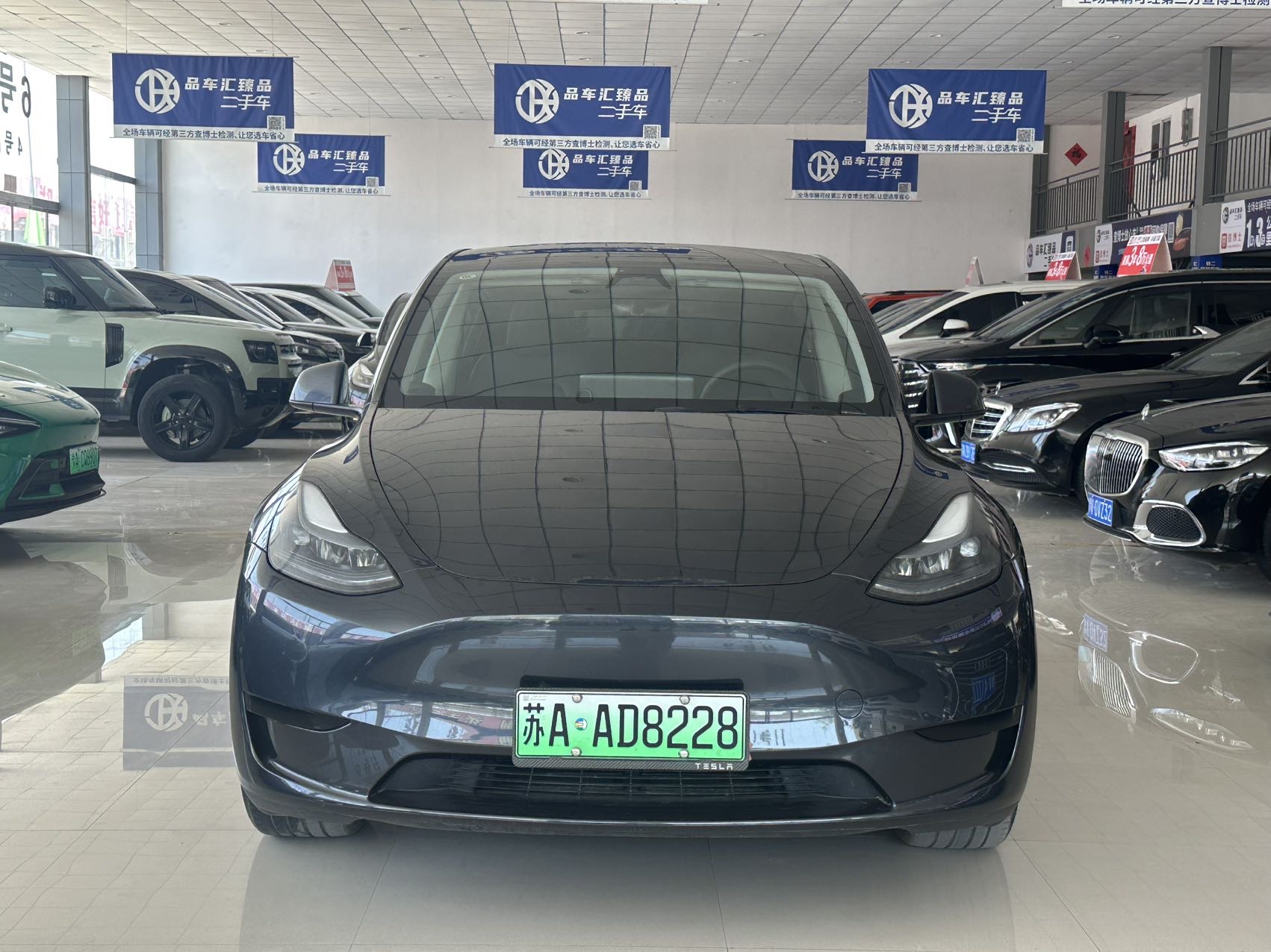 Tesla Model Y 2024 #2 Tesla Model Y 2024 immagine di auto #2