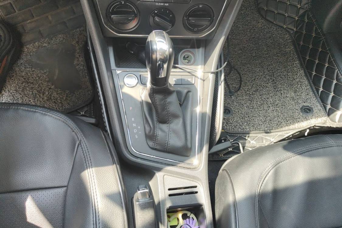 Volkswagen Lavida 2017 car image #27