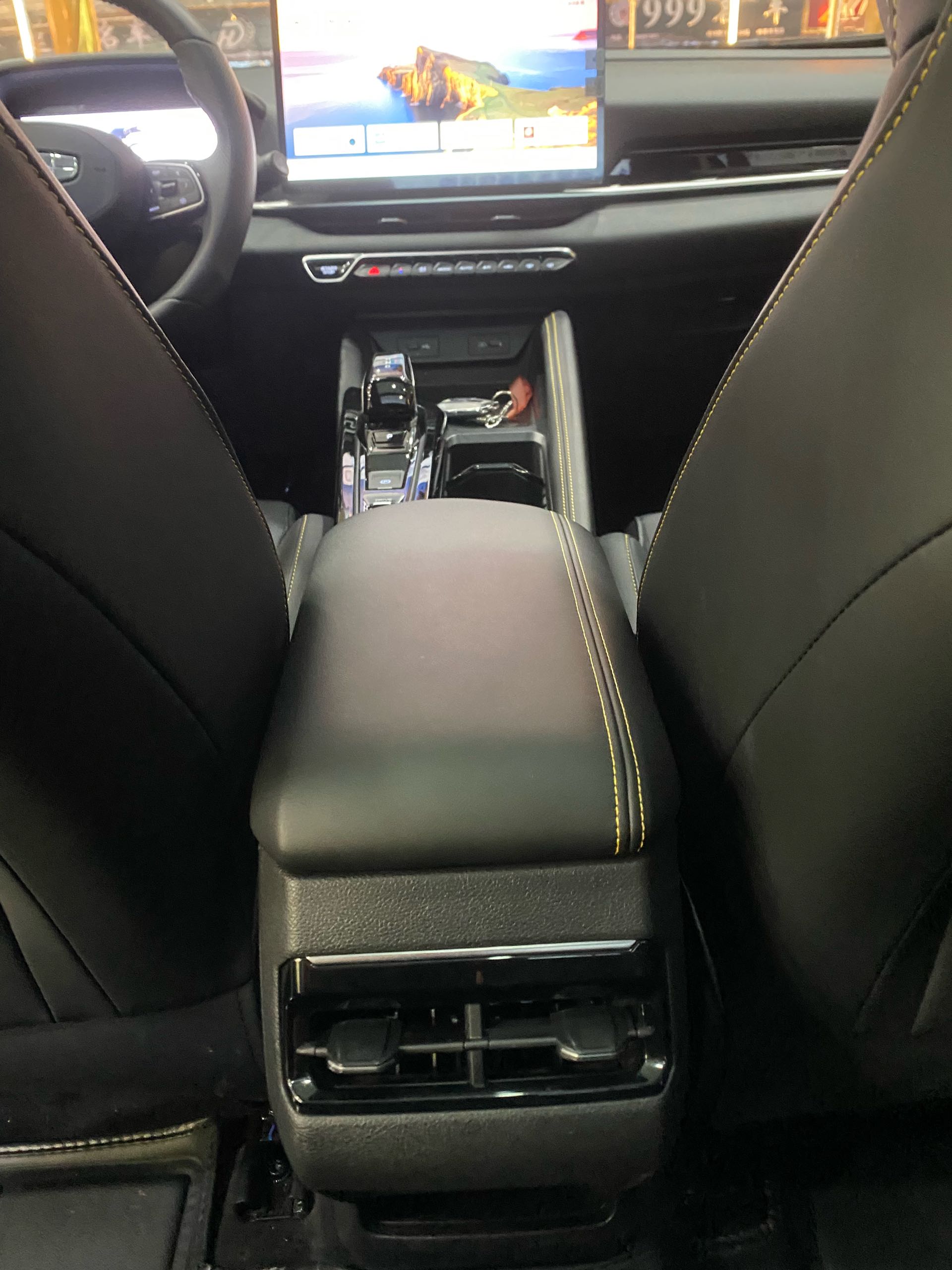 GEELY Coolray 2024 #6 GEELY Coolray 2024 صورة سيارة #6