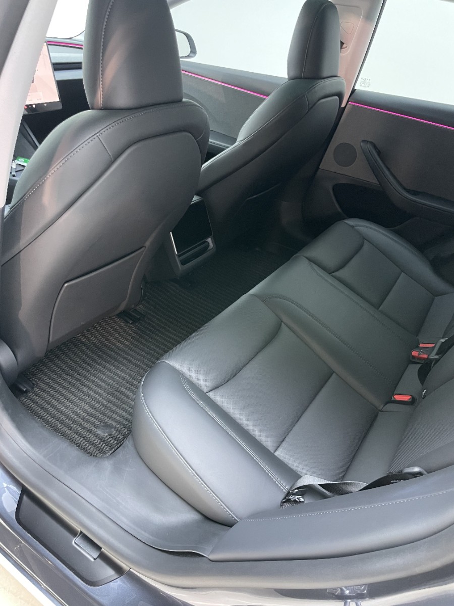 Tesla Model 3 2025 car image #9