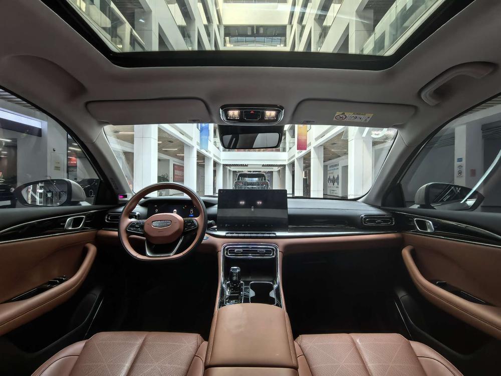 GEELY Emgrand 2025 car image #12