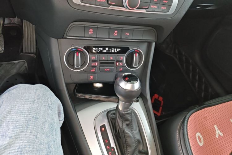 Audi Q3 2017 #14 Audi Q3 2017 car image #14