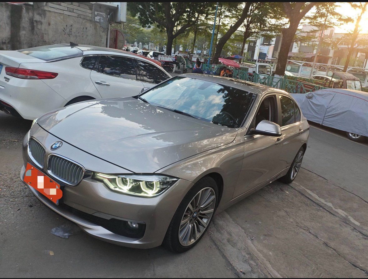 BMW 3 Series 2019 car image 